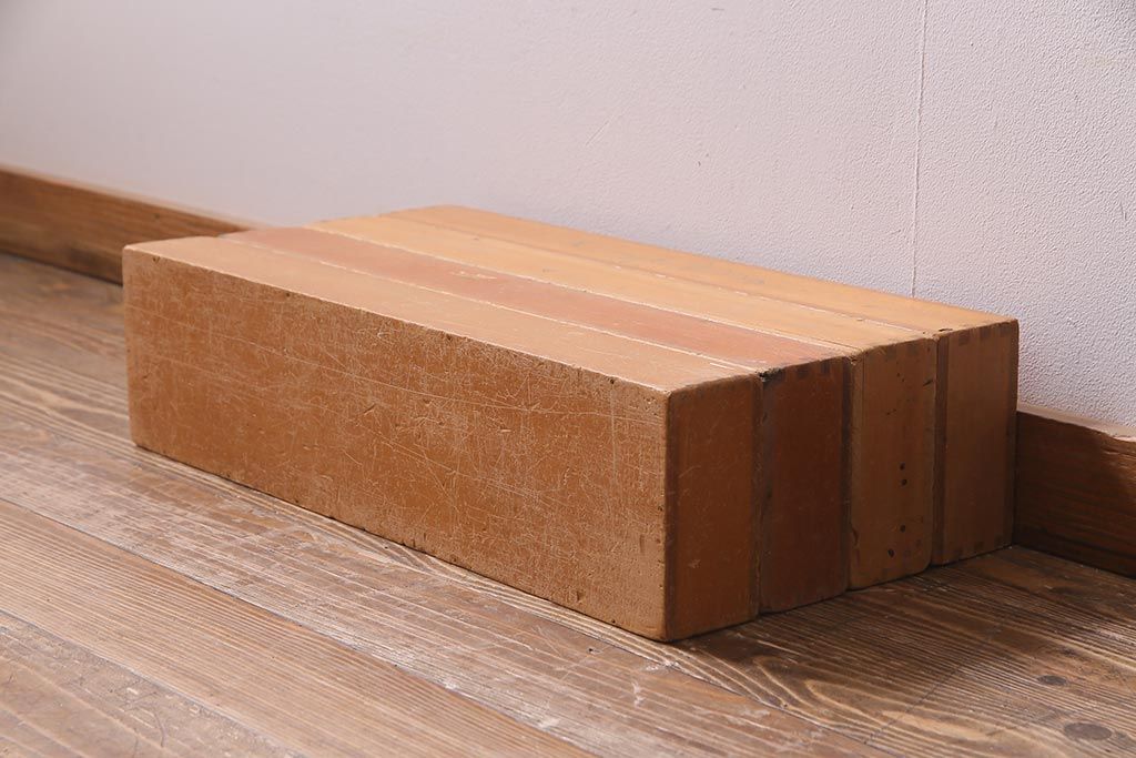 レトロ雑貨　昭和レトロ　大きな積み木セット【うすい長方形・大/4ヶ組】(飾り台、ディスプレイ雑貨)(R-038072)