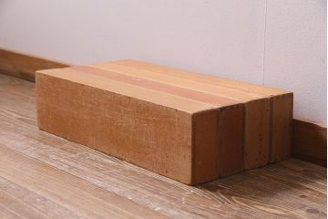 レトロ雑貨　昭和レトロ　大きな積み木セット【うすい長方形・大/4ヶ組】(飾り台、ディスプレイ雑貨)(R-038072)