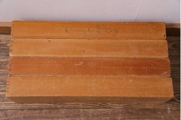 レトロ雑貨　昭和レトロ　大きな積み木セット【うすい長方形・大/4ヶ組】(飾り台、ディスプレイ雑貨)(R-038072)