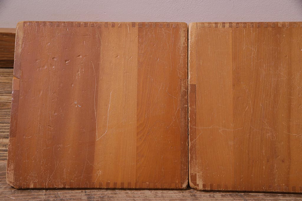 レトロ雑貨　昭和レトロ　大きな積み木セット【三角形・大/3ヶ組】(飾り台、ディスプレイ雑貨)(R-038076)