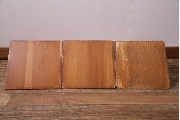 レトロ雑貨　昭和レトロ　大きな積み木セット【三角形・大/3ヶ組】(飾り台、ディスプレイ雑貨)(R-038076)