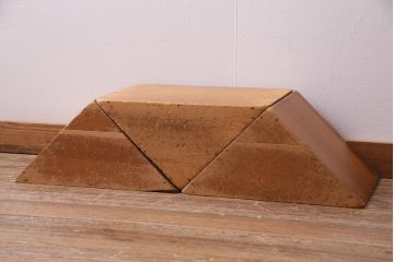 レトロ雑貨　昭和レトロ　大きな積み木セット【三角形・大/3ヶ組】(飾り台、ディスプレイ雑貨)(R-038076)