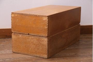 レトロ雑貨　昭和レトロ　大きな積み木セット【直方体・大/2ヶ組】(飾り台、ディスプレイ雑貨)(R-038080)