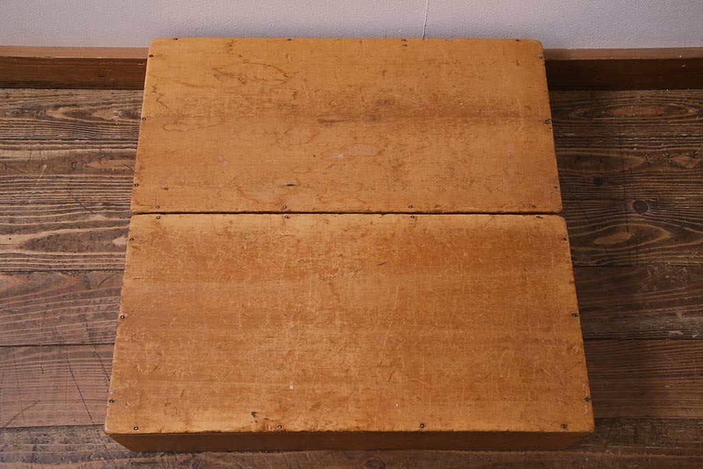 レトロ雑貨　昭和レトロ　大きな積み木セット【直方体・大/2ヶ組】(飾り台、ディスプレイ雑貨)(R-038080)