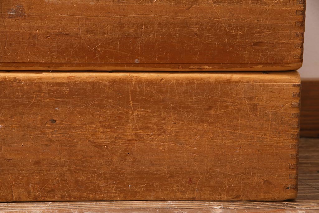 レトロ雑貨　昭和レトロ　大きな積み木セット【直方体・大/2ヶ組】(飾り台、ディスプレイ雑貨)(R-038080)