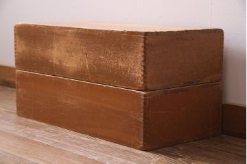 レトロ雑貨　昭和レトロ　大きな積み木セット【直方体・大/2ヶ組】(飾り台、ディスプレイ雑貨)(R-038082)