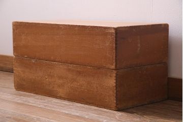 レトロ雑貨　昭和レトロ　大きな積み木セット【直方体・大/2ヶ組】(飾り台、ディスプレイ雑貨)(R-038087)