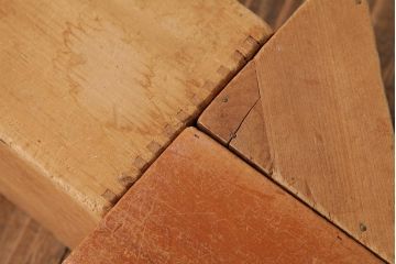 アンティーク雑貨　昭和レトロ　懐かしさ溢れる積み木セット【マルチ/7ヶ組】(飾り台、花台、ディスプ
レイ雑貨)(R-038091)