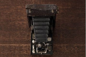 アンティーク雑貨　Kodak(コダック)NO1　JUNIOR　アメリカアンティーク　クラシックカメラ(蛇腹カメラ)(R-038101)