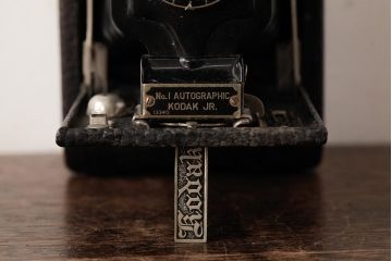 アンティーク雑貨　Kodak(コダック)NO1　JUNIOR　アメリカアンティーク　クラシックカメラ(蛇腹カメラ)(R-038101)