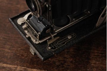 アンティーク雑貨　Kodak(コダック)NO1　JUNIOR　アメリカアンティーク　クラシックカメラ(蛇腹カメラ)(R-038101)