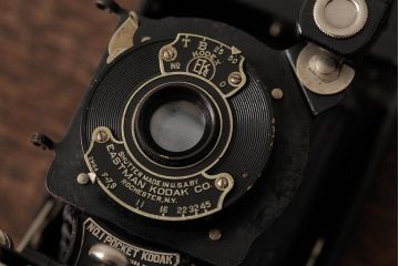 アンティーク雑貨　NO.1 Pocket kodak(ナンバーワン ポケット コダック)　カナダ製　クラシックカメラ(蛇腹カメラ)(R-038104)