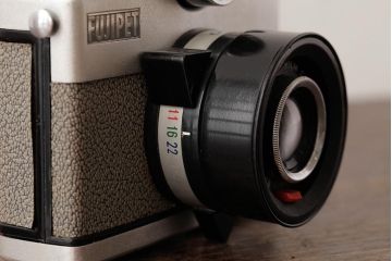 ビンテージ雑貨　FUJI　FUJIPET(フジペット)　革ケース付き　ヴィンテージカメラ　グレー(R-038109)