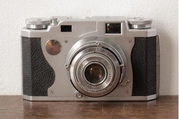 ビンテージ雑貨　KONICA(コニカ)2　B　ビンテージカメラ　ケース付き(クラシックカメラ)(R-038110)