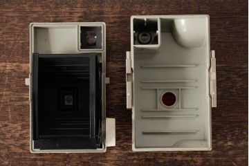 ビンテージ雑貨　Kodak(コダック)　BROWNIE VECTA(ブロウニー・ヴェクタ)　イギリスヴィンテージ　カメラ(R-038113)