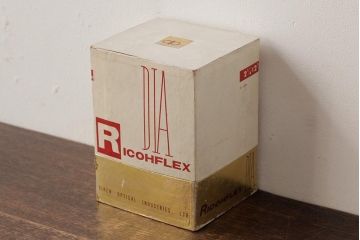 アンティーク雑貨　RICOHFLEX　DIA(リコーフレックス　ダイヤ)　箱付き　レトロな外観がおしゃれな二眼レフカメラ(R-038116)