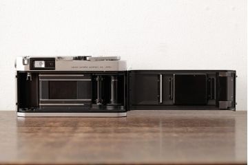 アンティーク雑貨　CANON(キャノン)　P(ポピュレール)　ケース付き　コレクションにもおすすめなヴィンテージカメラ(ビンテージ)(R-038117)