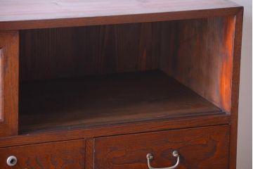 アンティーク家具　和製アンティーク　前面栗材　シンプルさが魅力の衣装箪笥(チェスト)(R-038119)