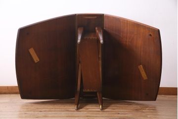 北欧ヴィンテージ　ビンテージ家具　スタイリッシュな佇まいのバタフライテーブル(エクステンションテーブル)(R-038121)
