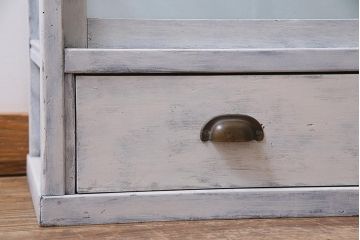 アンティーク家具　和製アンティーク　シャビーな風合いのペイントがおしゃれなガラスケース(ショーケース、陳列棚、飾り棚)(R-038123)