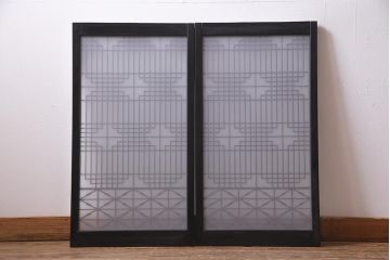 ラフジュ工房オリジナル　アンティーク古建具リメイク　すりガラス入り　組子模様が美しい重ね戸棚(書院戸、収納棚、キャビネット)(R-038131)