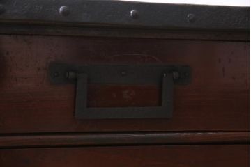 アンティーク家具　古民具・骨董　総ケヤキ材　江戸明治期　重厚な佇まいが魅力の船箪笥(舟箪笥、掛硯型、懸硯型、小引き出し)(R-038132)