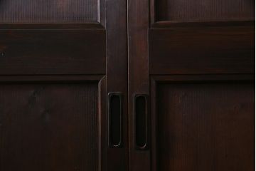 アンティーク建具　明治大正期　渋い色味が魅力のシンプルな板戸2枚セット(建具、帯戸、引き戸)(R-038135)