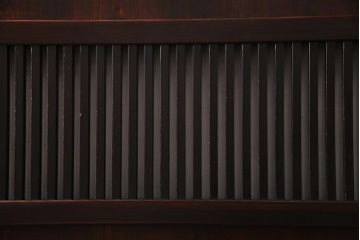アンティーク建具　幅広サイズで存在感抜群の格子帯戸2枚セット(建具、引き戸)(R-038136)