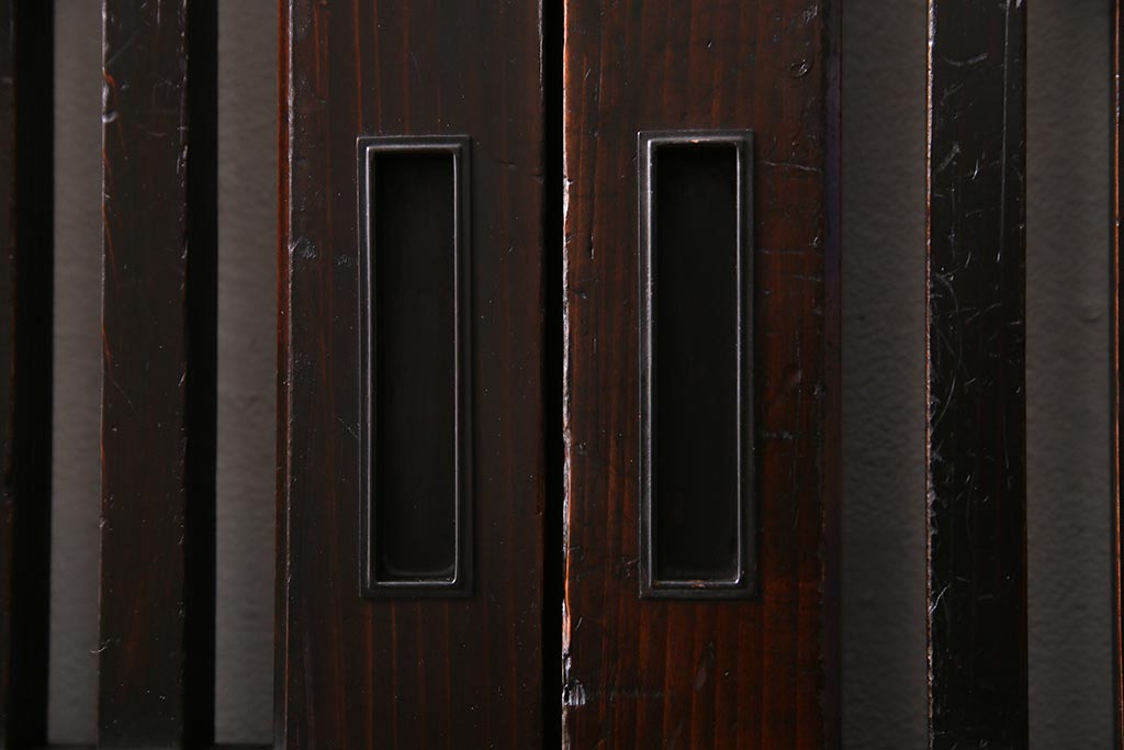 アンティーク建具　幅広サイズで存在感抜群の格子帯戸2枚セット(建具、引き戸)(R-038137)