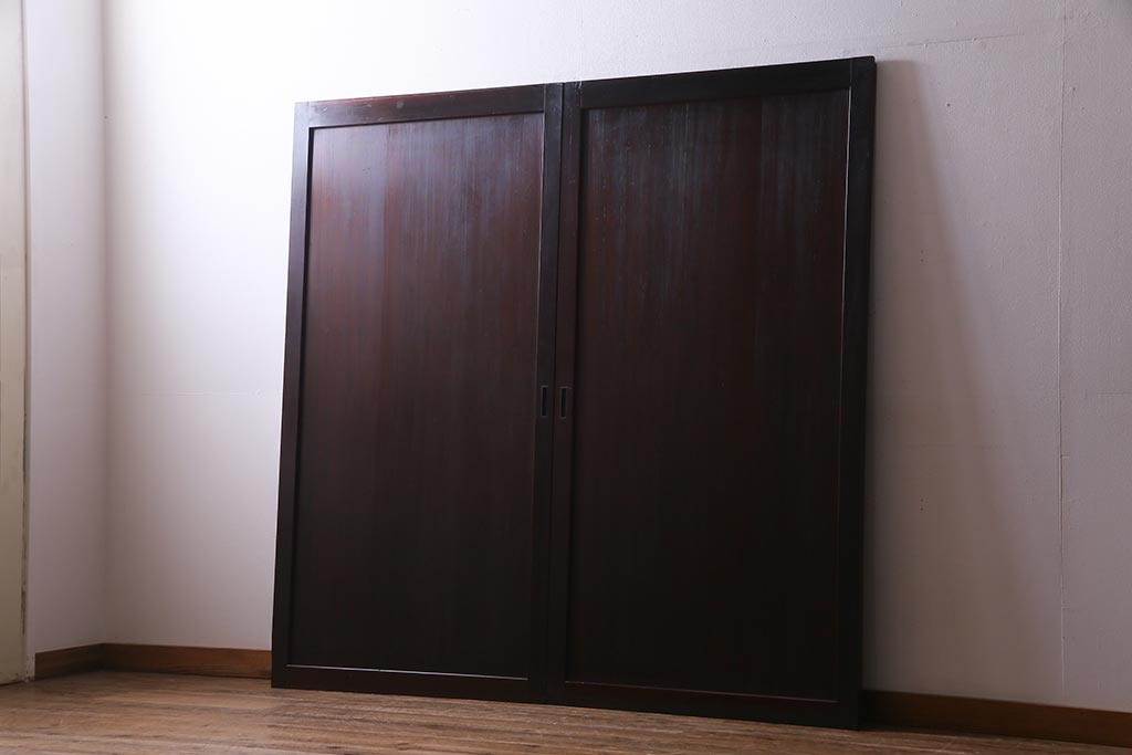 アンティーク建具　和製アンティーク　まっすぐな木目が美しい明治大正期の板戸(引き戸、建具)2枚セット(R-038138)