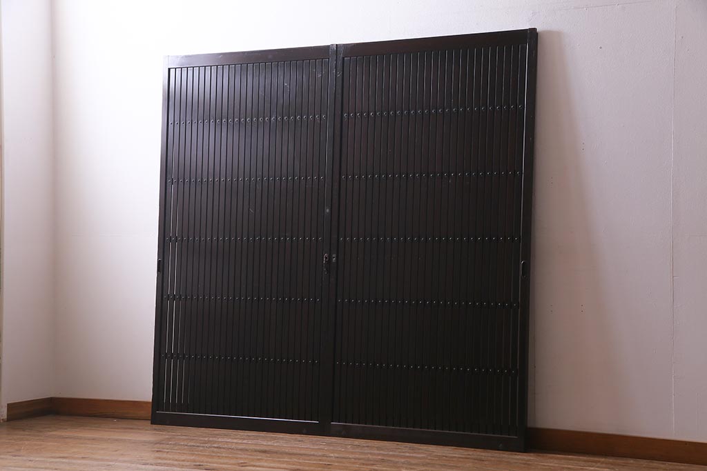 アンティーク建具　和製アンティーク　和の風情あふれる平格子戸2枚セット　(R-038139)