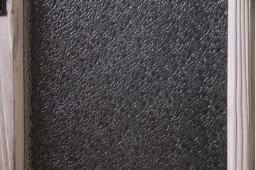 アンティーク建具　フレンチスタイルにもぴったり　色ガラスがポイントのペイントガラス戸3枚セット　(R-038143)