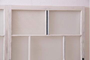 アンティーク建具　フレンチスタイルにもぴったり　色ガラスがポイントのペイントガラス戸3枚セット　(R-038143)