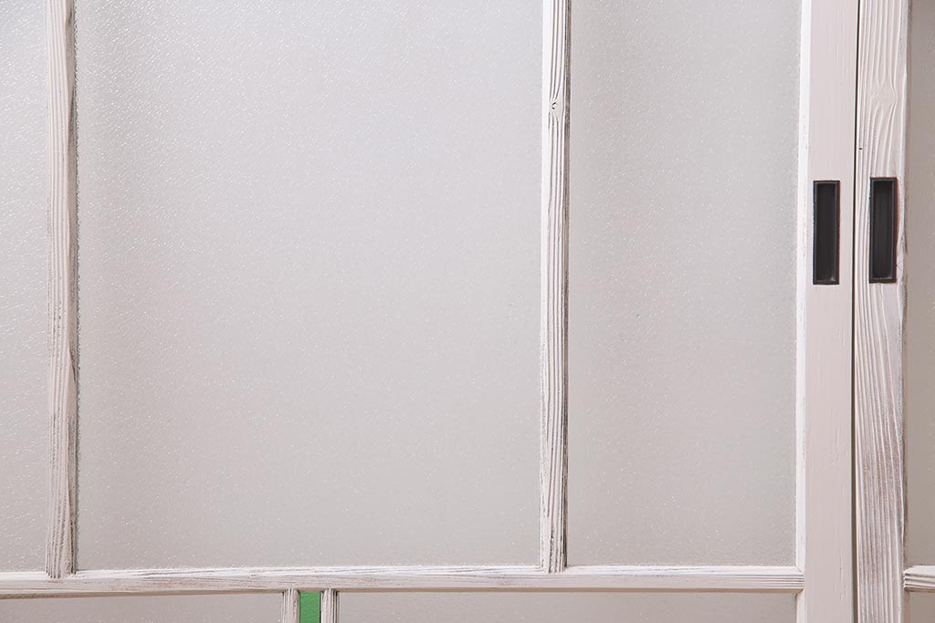 アンティーク建具　フレンチスタイルにもぴったり　色ガラスがポイントのペイントガラス戸3枚セット　(R-038143)