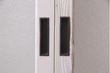 アンティーク建具　フレンチスタイルにもぴったり　色ガラスがポイントのペイントガラス戸3枚セット　(R-038143)