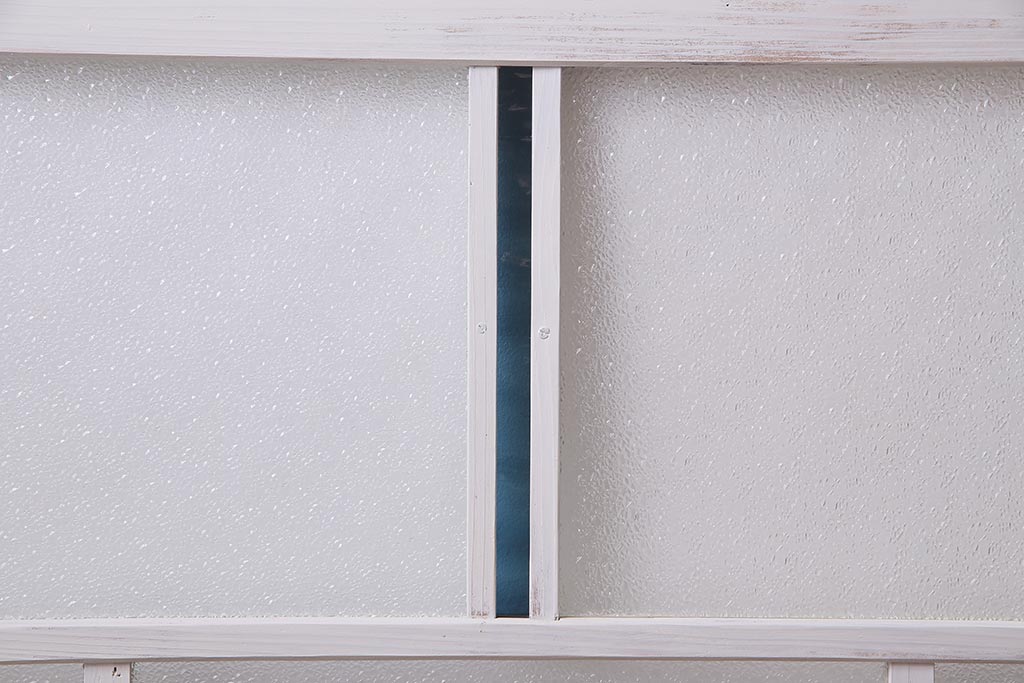 アンティーク建具　フレンチスタイルにもぴったり　色ガラスがポイントのペイントガラス戸3枚セット　(R-038143)