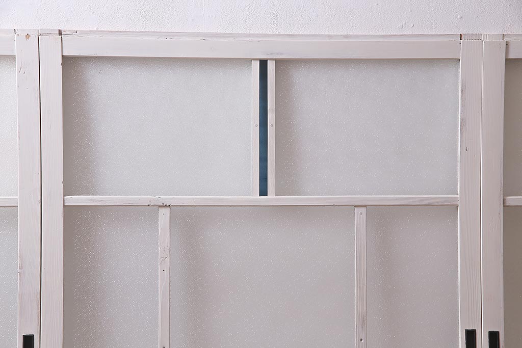 アンティーク建具　フレンチスタイルにもぴったり　色ガラスがポイントのペイントガラス戸3枚セット　(R-038143)