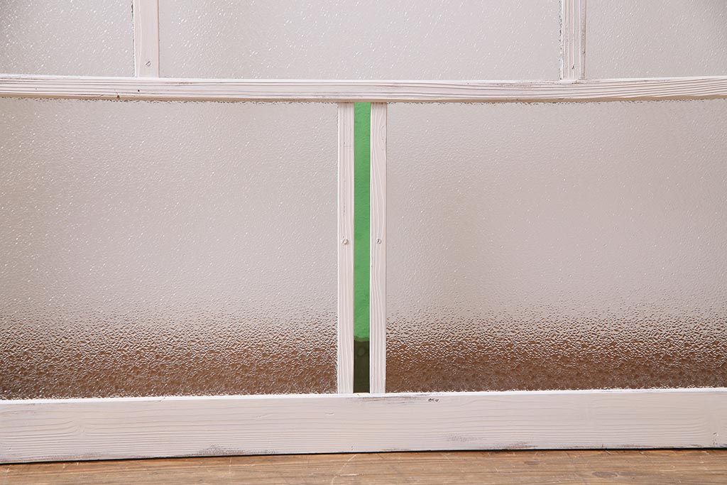 アンティーク建具　フレンチスタイルにもぴったり　色ガラスがポイントのペイントガラス戸3枚セット　(R-038143)