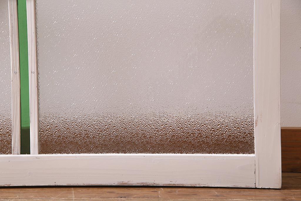 アンティーク建具　フレンチスタイルにもぴったり　色ガラスがポイントのペイントガラス戸3枚セット　(R-038143)