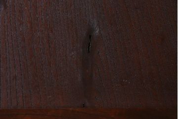 アンティーク建具　明治大正期　総ケヤキ材一枚板・漆塗り　赤みを帯びた木肌が魅力の蔵戸(建具、引き戸、玄関戸)(R-038144)