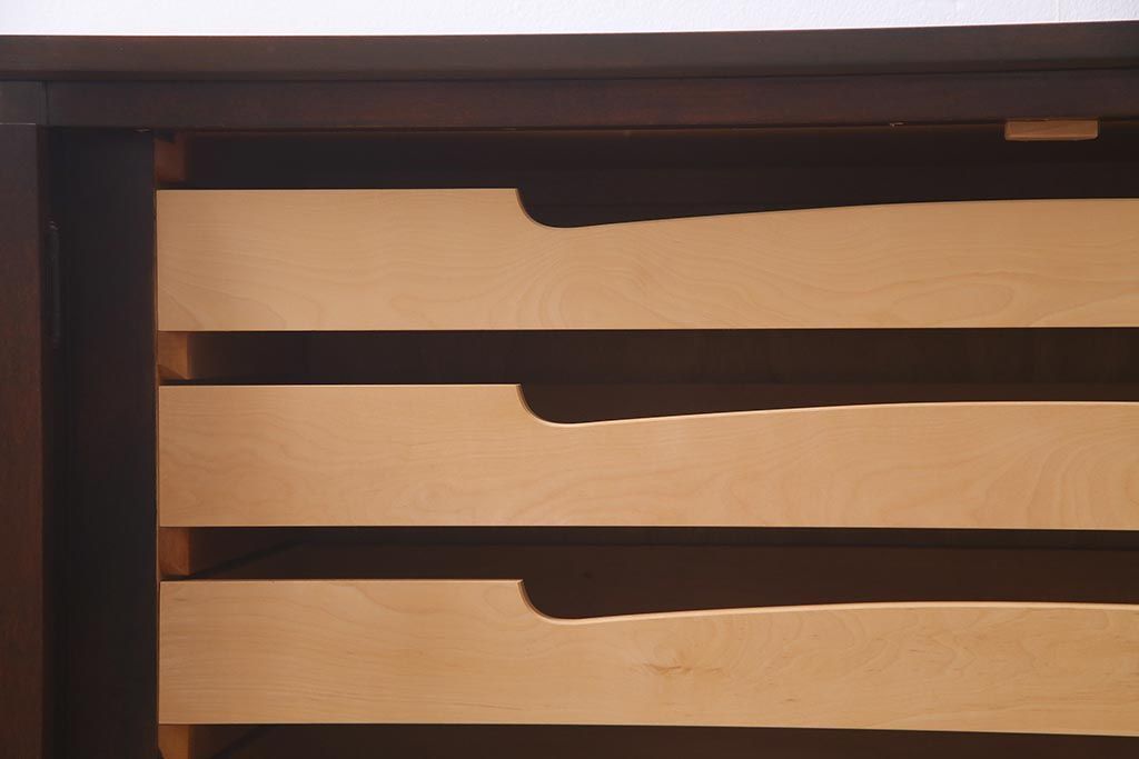 中古　北海道民芸家具　リメイク　テレビ台　洗練された雰囲気の2wayリビングボード(衣装箪笥、収納棚)(R-038146)