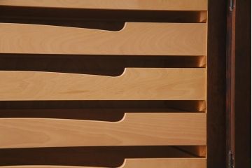 中古　北海道民芸家具　リメイク　テレビ台　洗練された雰囲気の2wayリビングボード(衣装箪笥、収納棚)(R-038146)