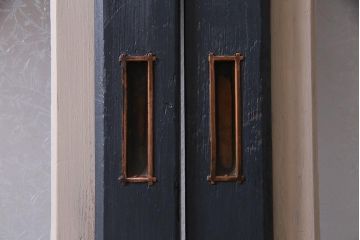 アンティーク建具　ペイント建具　ツートーンカラーのペイントがお洒落なガラス帯戸4枚セット(引き戸、建具)(R-038150)