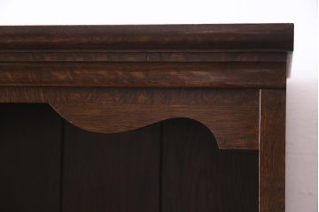 ヴィンテージ家具　ビンテージ　ナラ材　上手物　気品あふれる佇まいのカップボード(収納棚、飾り棚)(R-038157)
