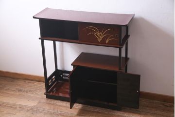 中古　国産　蒔絵　深みのある色味が上品な漆塗りの茶棚(定価75万円)(飾り棚、収納棚)(R-038158)