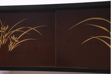 中古　国産　蒔絵　深みのある色味が上品な漆塗りの茶棚(定価75万円)(飾り棚、収納棚)(R-038158)