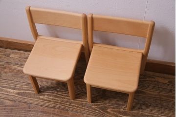 中古　飛騨産業　キツツキ　KF202B　ビーチ材　キッズスタッキングチェア2脚セット(子供椅子、キッズチェア)(R-038167)