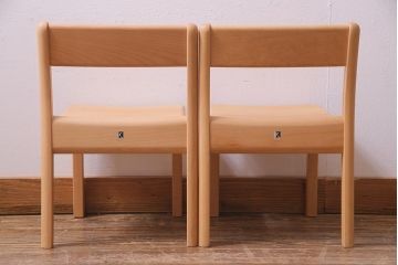 中古　飛騨産業　キツツキ　KF204B　ビーチ材　キッズスタッキングチェア2脚セット(子供椅子、キッズチェア)(R-038170)