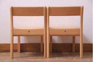 中古　飛騨産業　キツツキ　KF204B　ビーチ材　キッズスタッキングチェア2脚セット(子供椅子)(R-038172)
