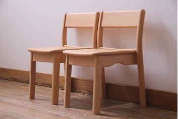 中古　飛騨産業　キツツキ　KF205B　ビーチ材　キッズスタッキングチェア2脚セット(子供椅子)(R-038173)